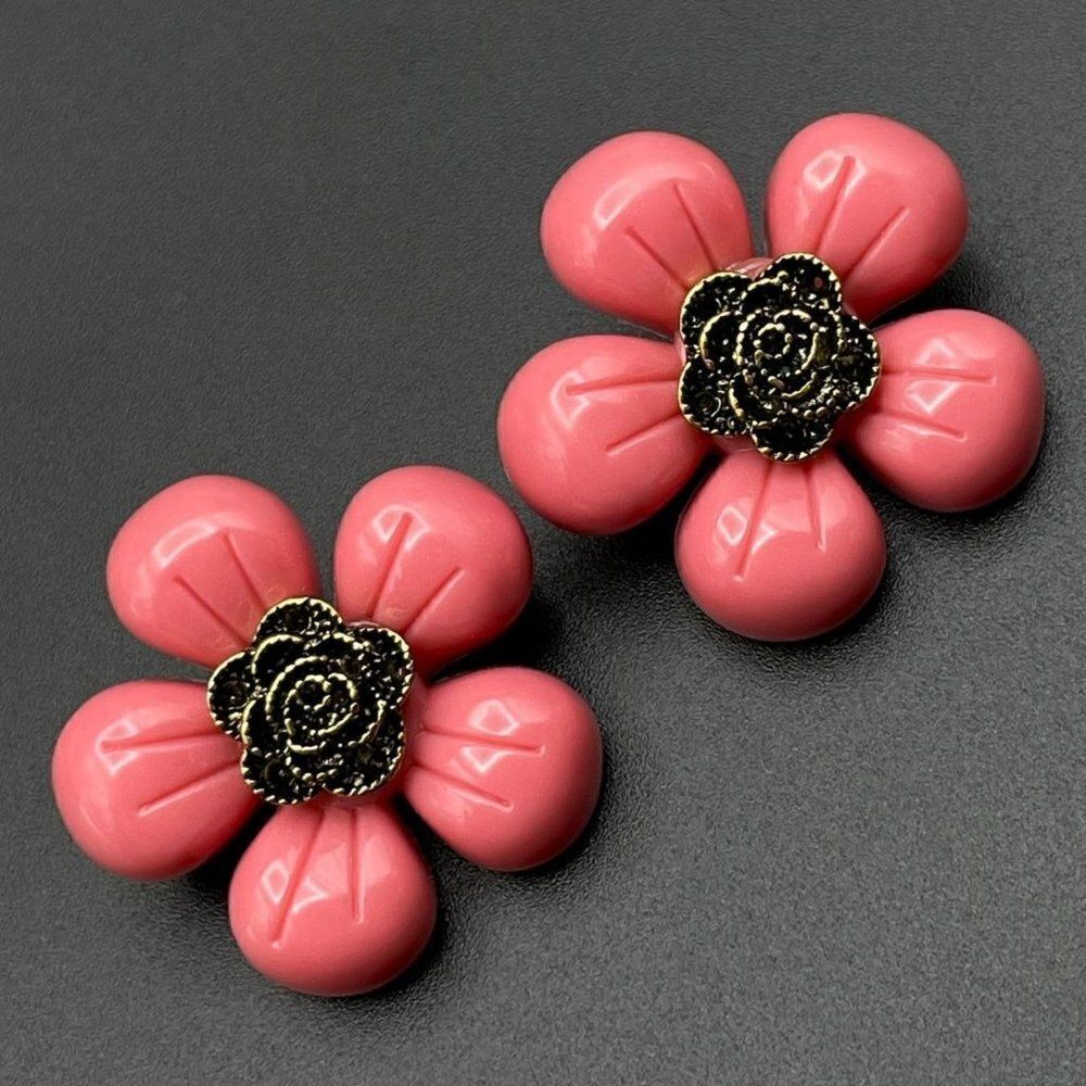 Pink Acrylic Lucite with Antique Yellow Gold Flower Stud Post Back Earrings